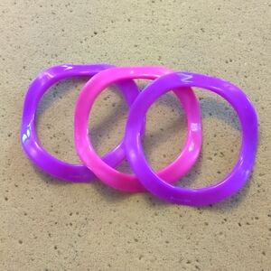 Set of 3 • Vintage 80s Wave Plastic Bangles! 2 purple 1 pink